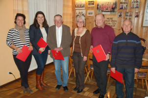 Von links nach rechts: Gabi Karst, Andrea Mickel (1. Bürgermeisterin), Erwin Heimerer, Ingrid Seehars (SPD-Ortsvereinsvorsitzende), Johann Bergmeister und Josef Wittmann