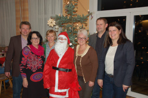 Klaus Meier, Martina Reng, Susanne Eichhorn, Gabi Hackner (Nikolaus) Ingrid Seehars, Robert Leixner und Andrea Mickel, 1. Bürgermeisterin